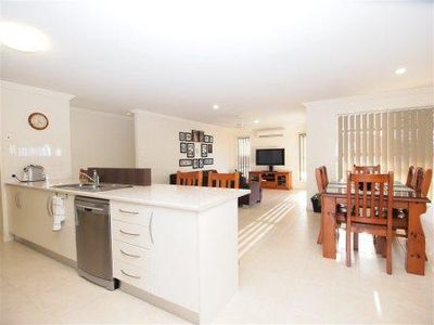11 Picadilly Circle, Urraween