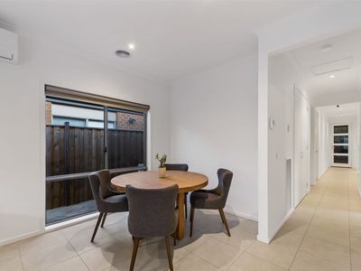 15 Heath Avenue, Rockbank