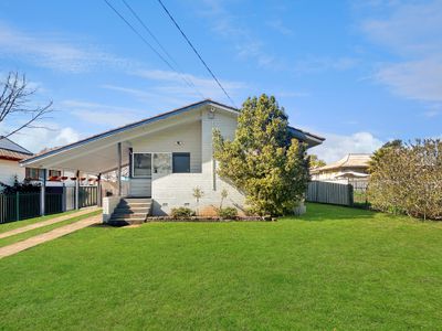 30 Armstrong Crescent, Dubbo