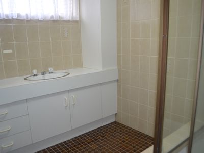 2 / 41 Madang Crescent, Runaway Bay