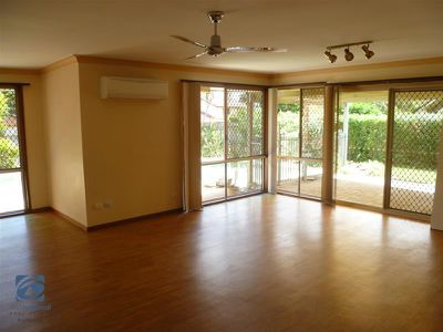 2 Wendy Court, Rochedale South
