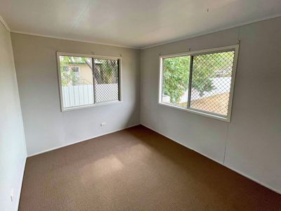12 Singleton Street, Dysart