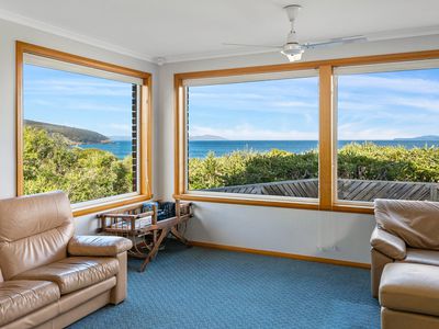 9 Ocean Grove, Carlton