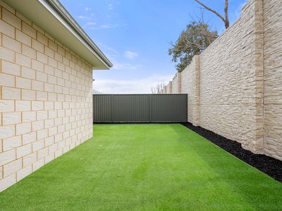 16 Minjary Loop, Baldivis