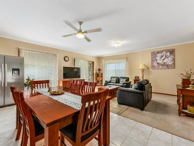 1&2 28 Shepherson Road, Mount Gambier