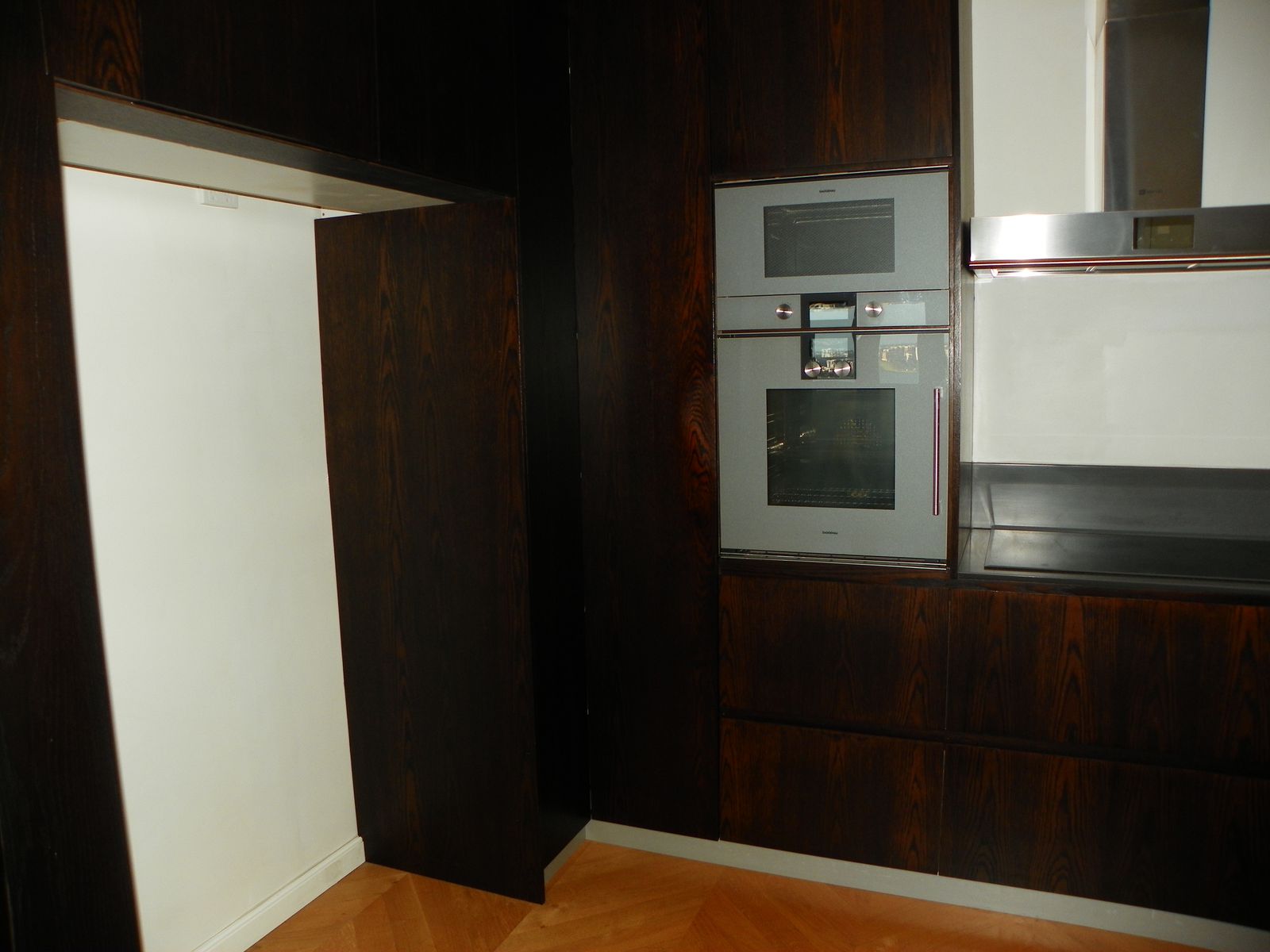 102/2 Sherwood Court, Perth