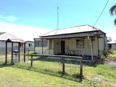 21 Sixth Street, Weston