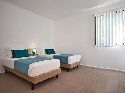 2 / 31 Second Avenue, Broadbeach