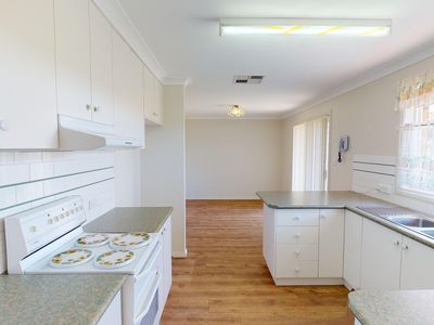16A Grevillea Close, Dubbo