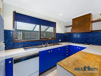 45 Green Valley Crescent, Hampton Park