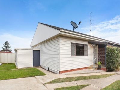 4 / 29 Kurrajong Street, Windang