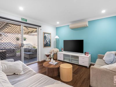 79 Georgia Drive, Hamlyn Terrace