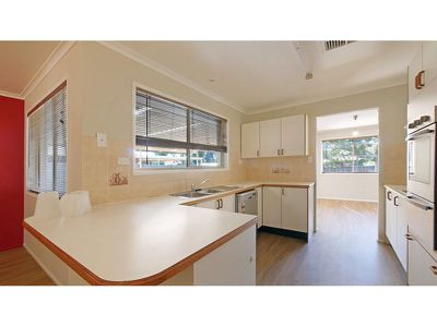 14 Davidson Drive, Dubbo