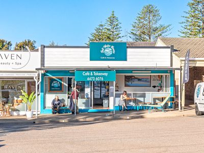 Salt Water Breeze Cafe & Takeaway