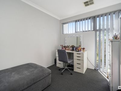 16 Wistow Drive, Aveley