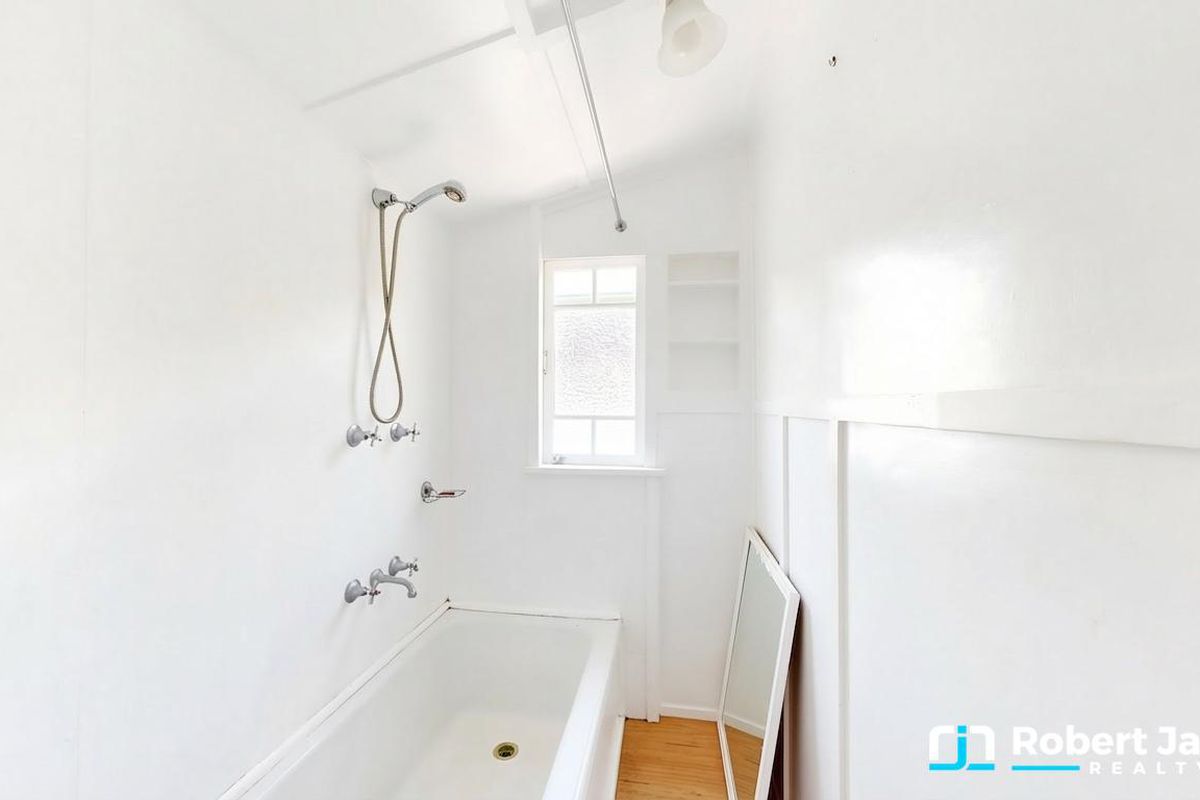 12 Orchard Avenue, Boreen Point