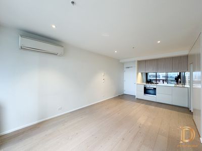 901N / 883 Collins Street, Docklands
