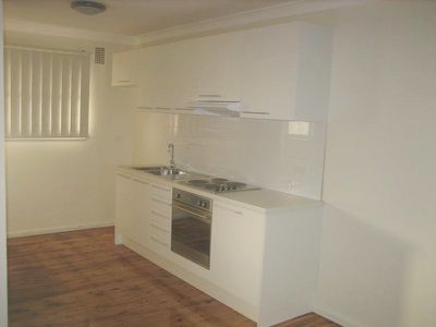 3 / 8 Grafton Street, Figtree