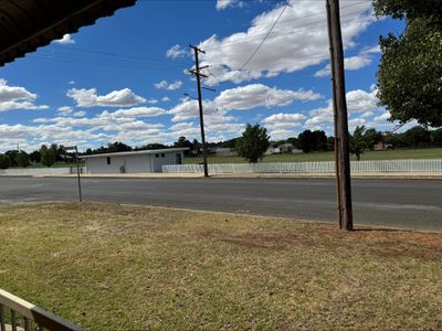 2 / 27 Lynch Street, Parkes