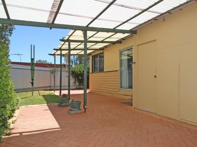 298 Piccadilly Street, Piccadilly