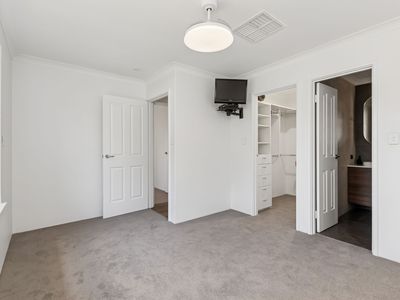 42 Shadwell Way, Morley