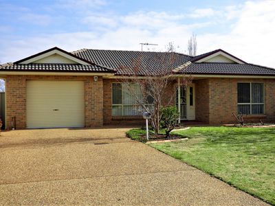 27 Dickson Road, Griffith