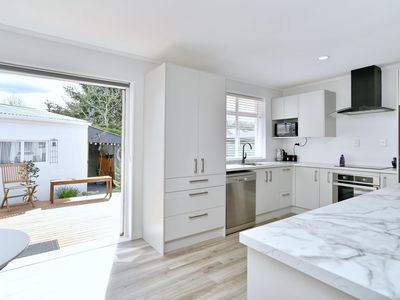 7 Barclay Place, Burwood