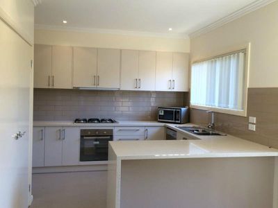3 / 65 Somerville Road, Hampton Park