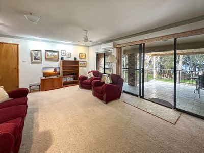 60 Tanilba Avenue, Tanilba Bay
