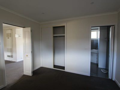 4 / 11 Karoomba Avenue, Herne Hill