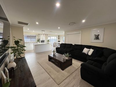 19 Ebor Way, Dubbo