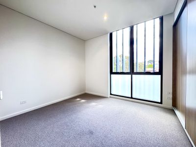 403 / 1 Corona Avenue, Roseville