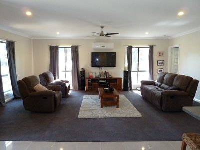 27 SCULLYS LANE, Heathcote