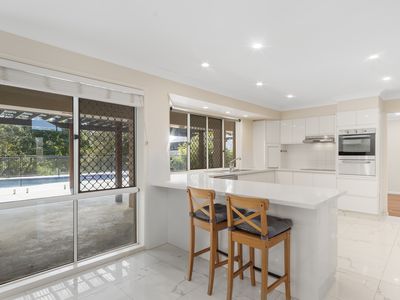 21 Tranquility Circuit, Helensvale