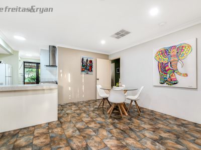 12 Tablo Court, South Lake
