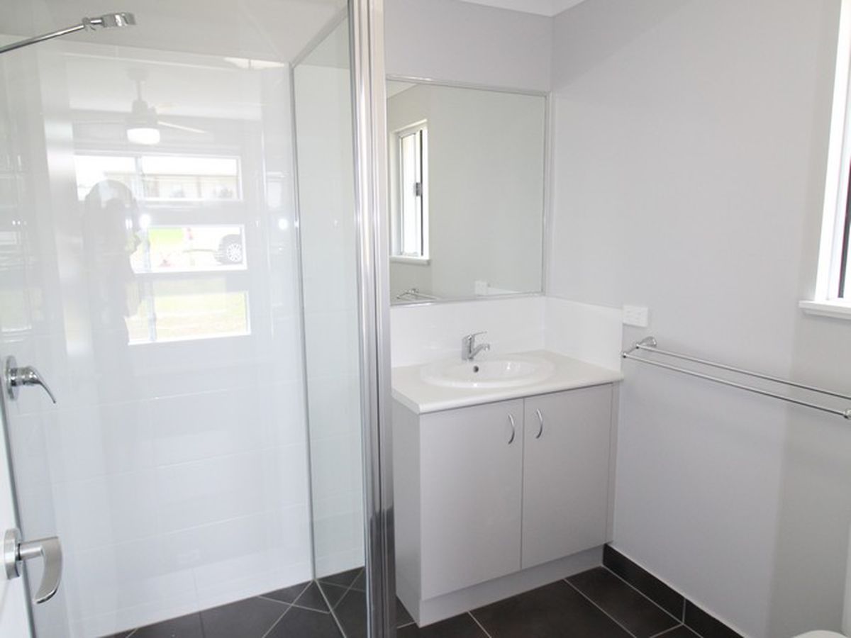 35 Tumbare Street, Atherton