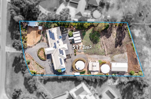 10 The Ridge, Oaklands Junction