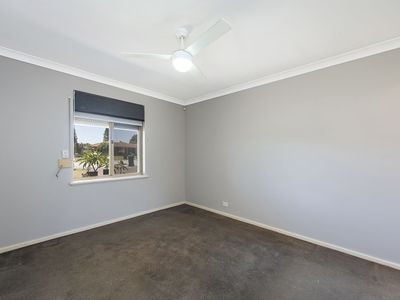 8 Canterbury Mews, Port Kennedy