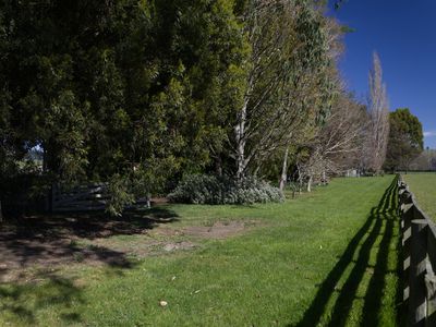 1067 Milton Highway, Lovells Flat