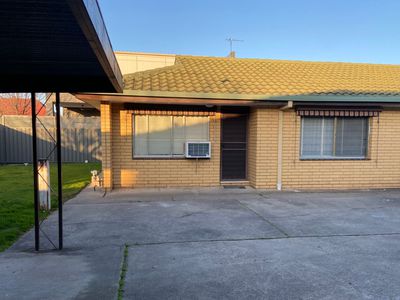 5 / 510 Butson Avenue, South Albury