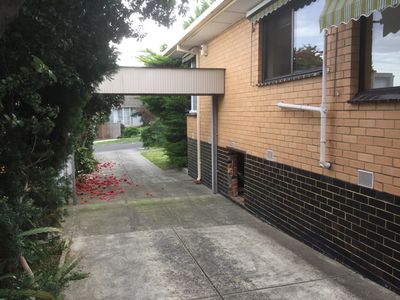 28 Village Avenue, Doncaster
