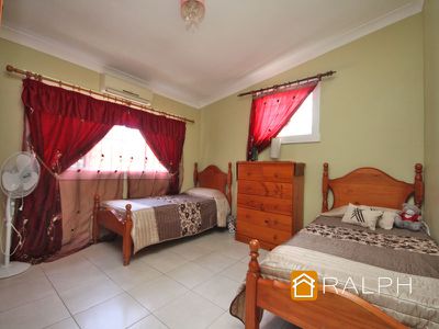 64 Canarys Road, Roselands