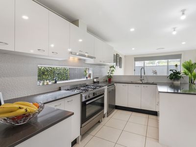 10 Tropea Street, Austral