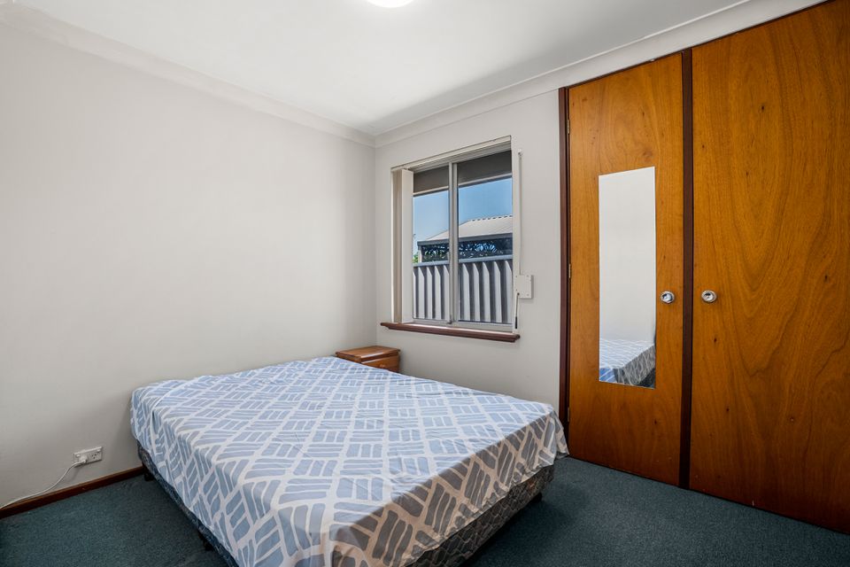 6 Breaden Drive, Cooloongup