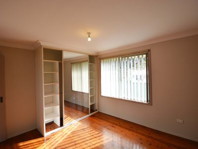 2 / 7 Central Avenue, Oak Flats