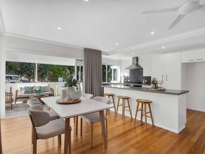 2 / 23 Sobraon Street, Sunrise Beach