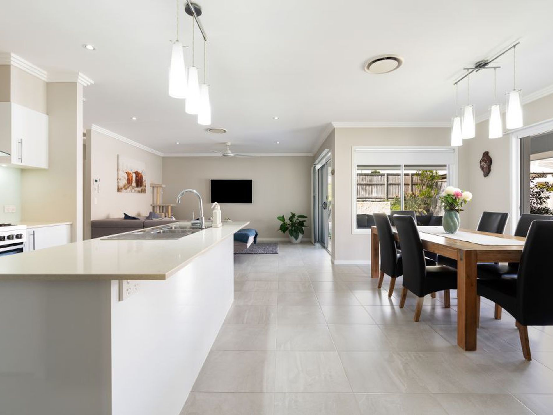 154 The Avenue, Peregian Springs