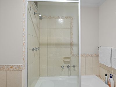 602 / 12 Victoria Avenue, Perth