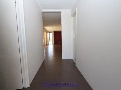 4 Strowan Pass, Carramar