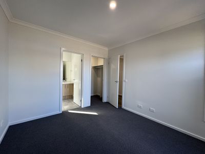 13 Duncliffe Road, Truganina
